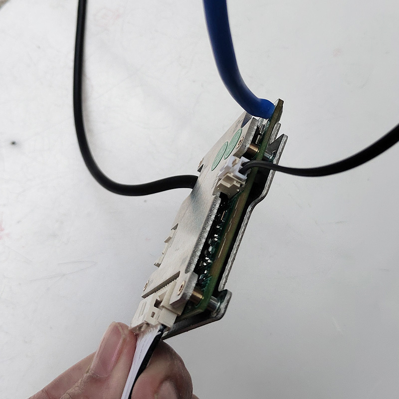 BMS 7S to 14S  30A/40A/50A  NM - 84V 50A Smart Bms Bluetooth 评论和价格